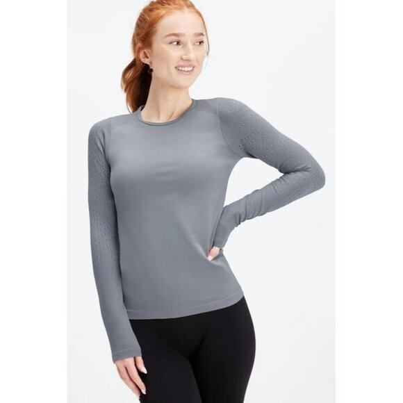NWT FableticsSync Seamless Long-Sleeve Top II in Steel Gray Size Small - Picture 1 of 7